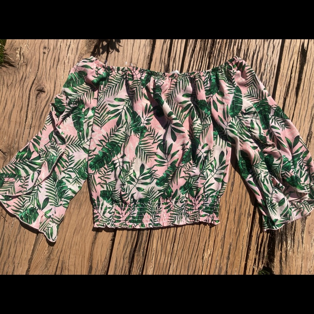 Off the shoulder Floral Top